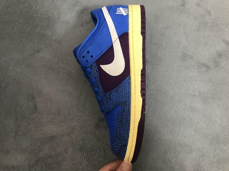 Undefeated × Nike Dunk Low SP “Dunk VS AF-1 Pack”   DH6508-400
