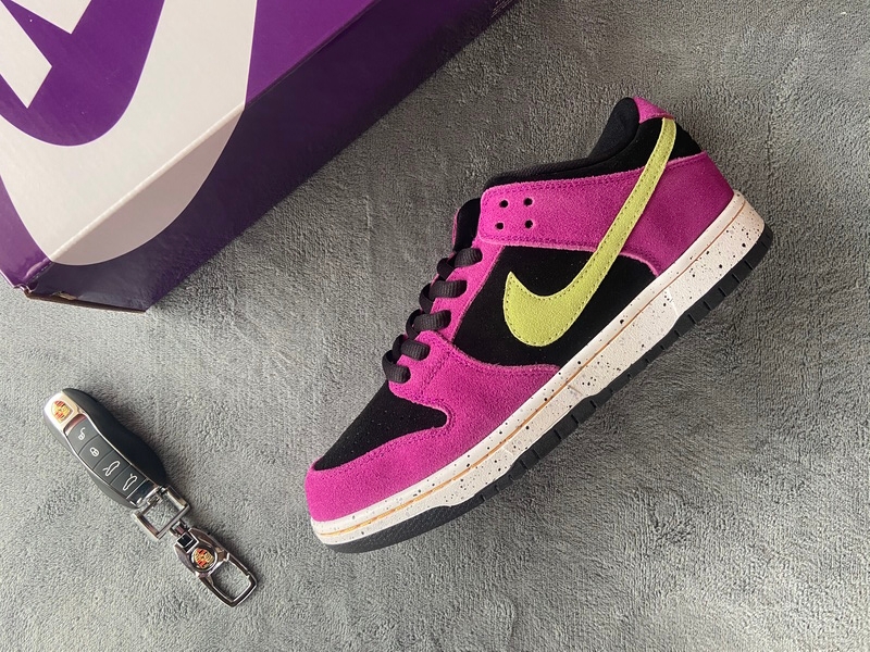 Nike SB Dunk Low ACG Terra Red Plum  BQ6817-501