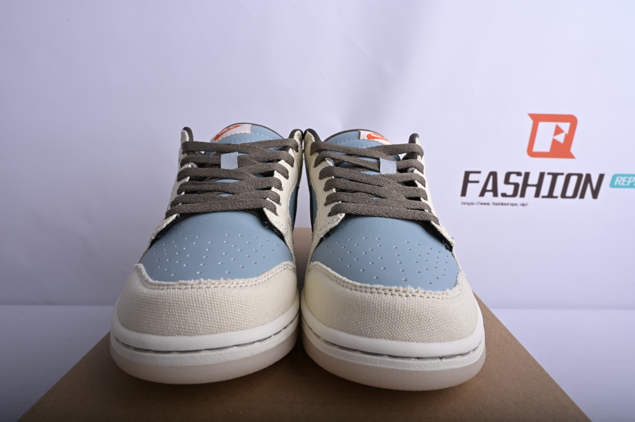 Travis Scott x PlayStation x Nike Dunk Low SP   CU1726-400