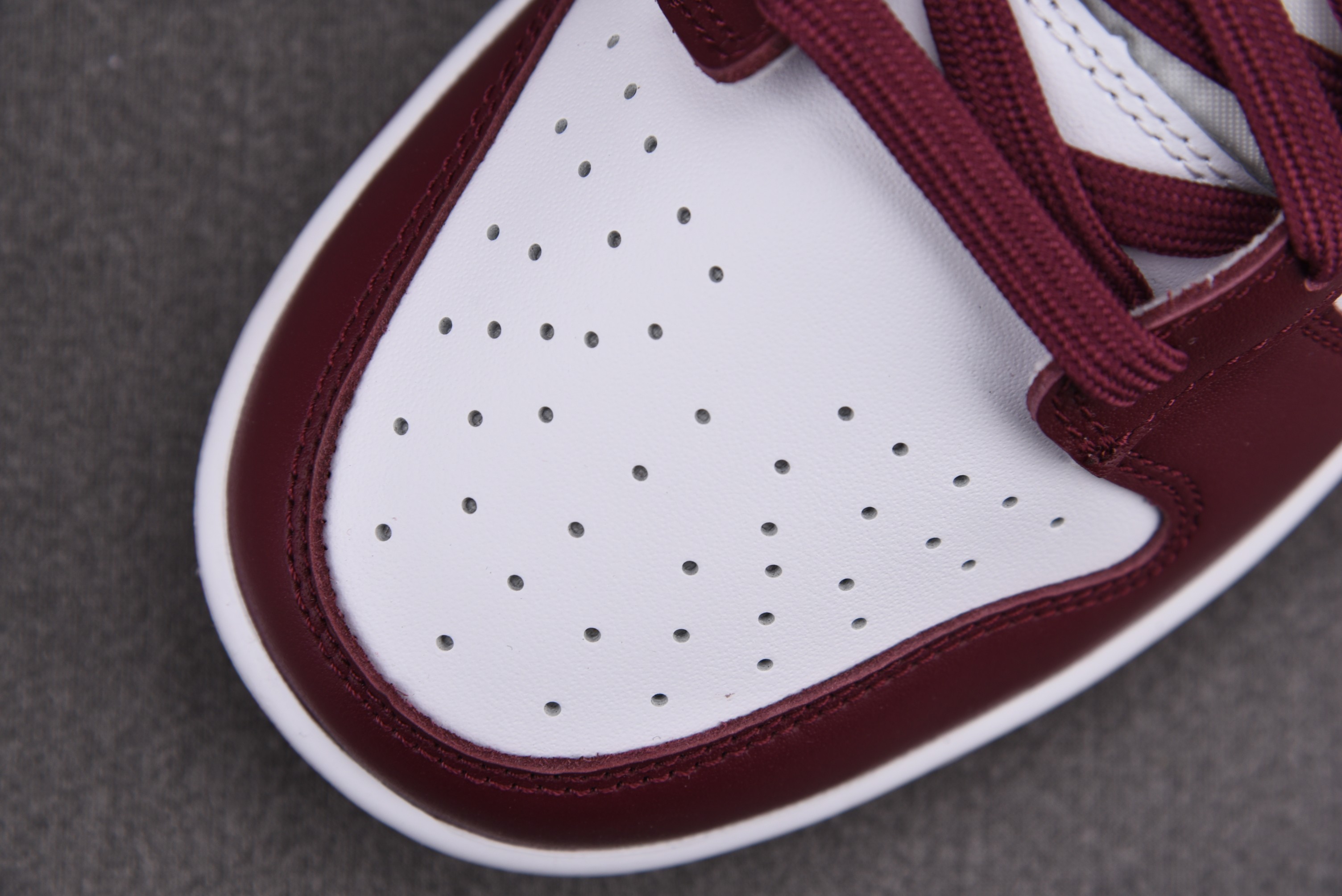 M Batch  Dunk Low “Dark Beetroot”   1503-108