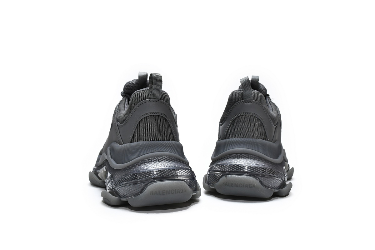 Ba***ci*ga Triple S Carbon Ash  541624 W0918 7669