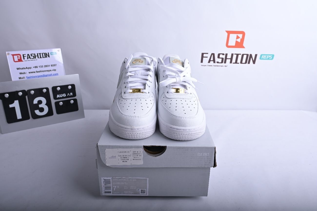 Air Force 1 Low Essential White Light Silver CZ0270-106