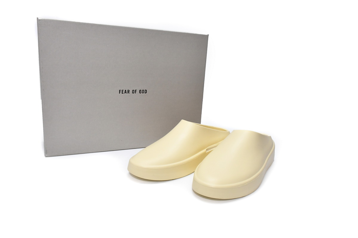 FEAR OF GOD The California Slip-On Cream- 555