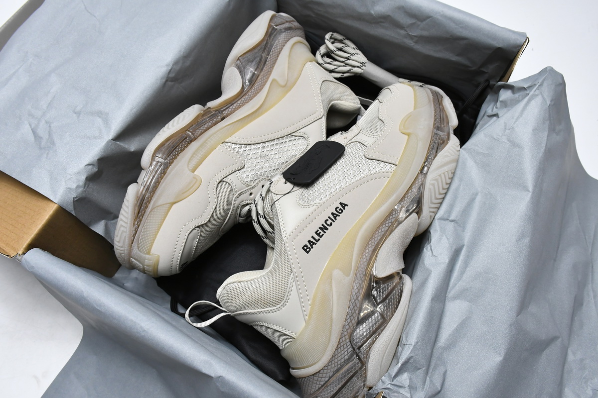 Ba***ci*ga Triple S Oatmeal  544351 W09O1 9005
