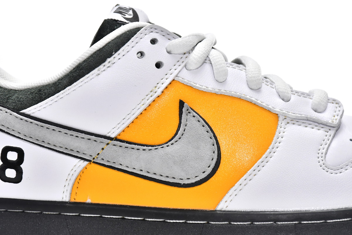 Otomo Katsuhiro x Nike SB Dunk Low Pro Kobe  LF2428-001