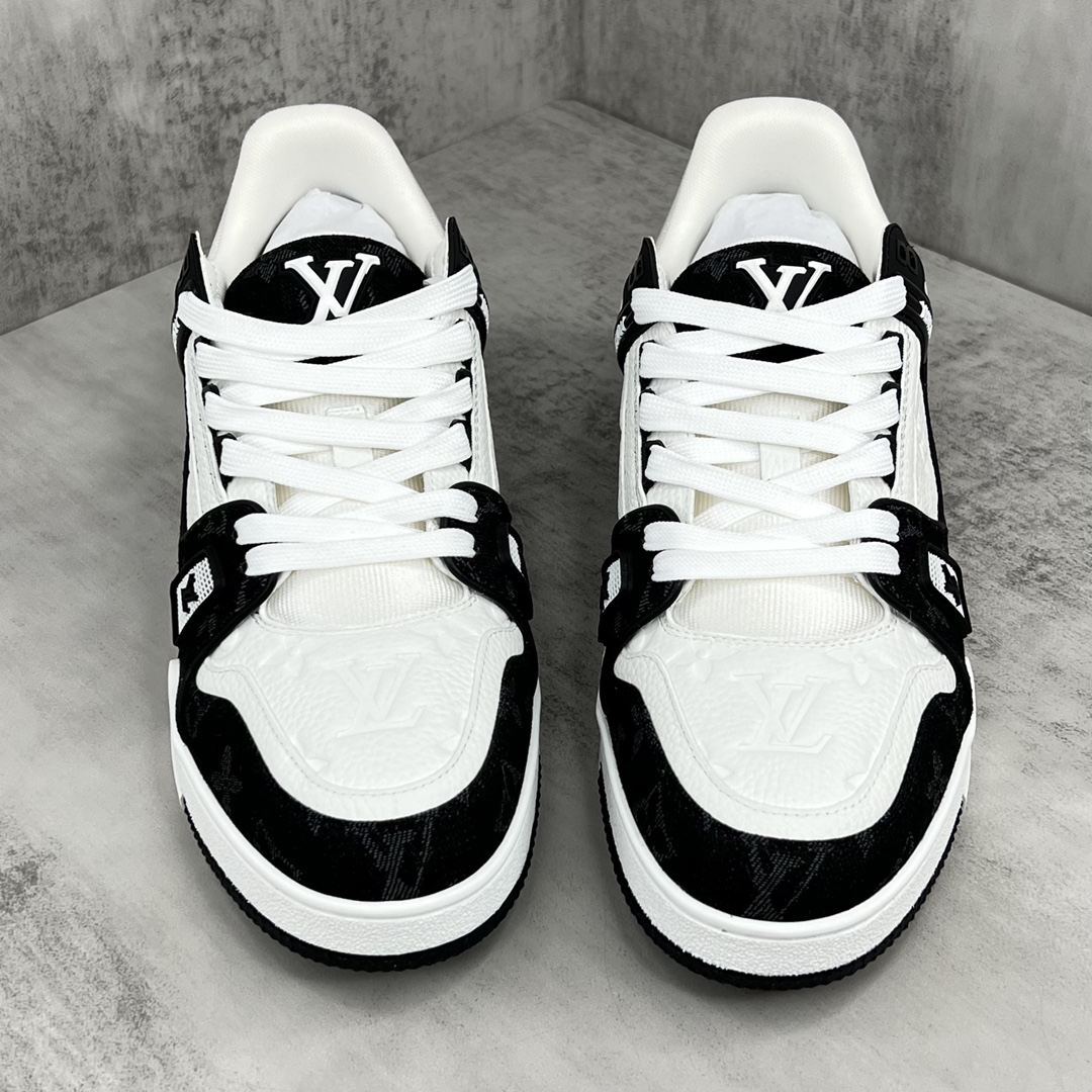 LO**S VU**TON LV louis vuitton trainer 1A9JG9