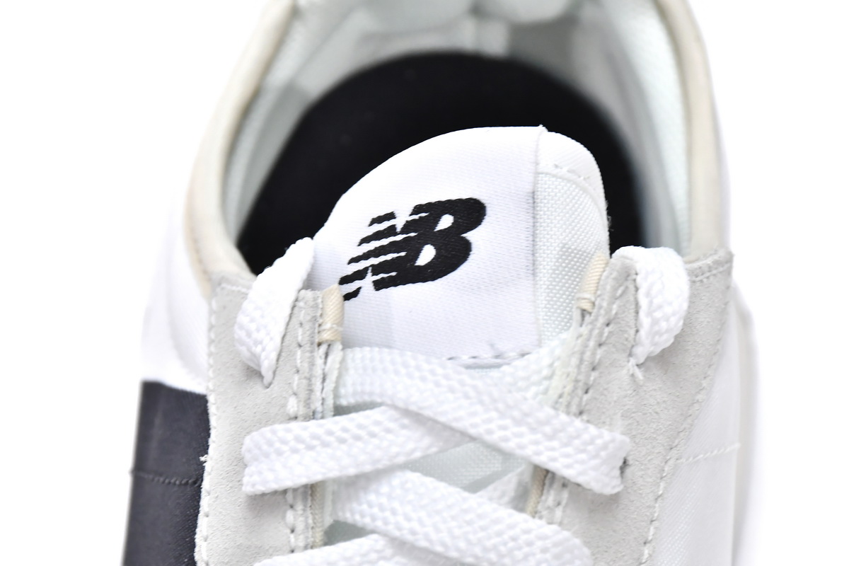 N*w B*lance 327 Sea Salt Black  MS327FE