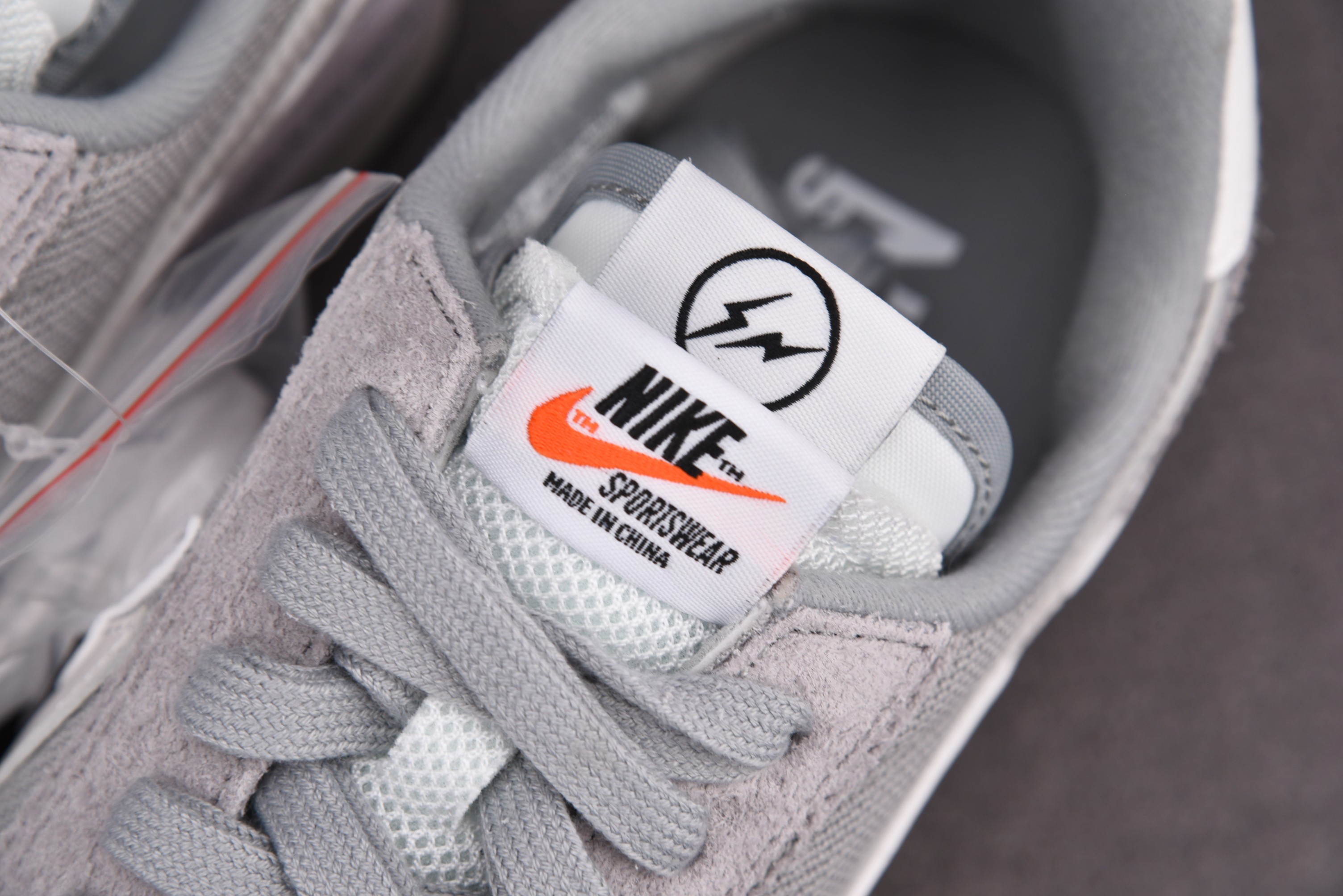 Fragment x Sacai x Nik LDWaffle “Light Smoke Grey”   DH2684-001