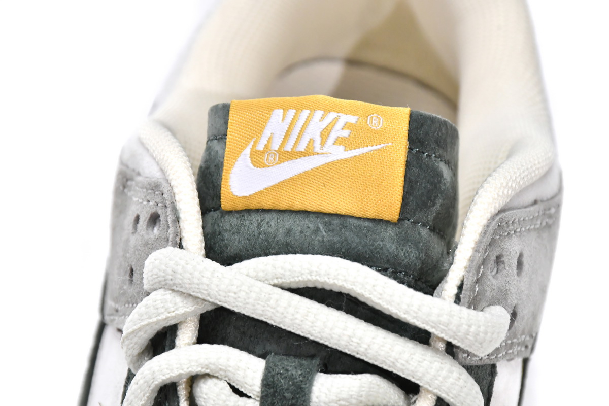 Otomo Katsuhiro x Nike SB Dunk Low Steamboy OST LF0039-011