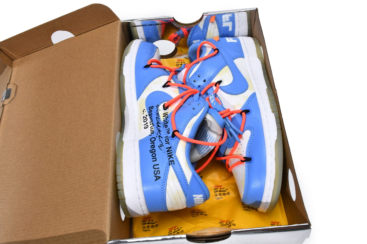 Off White x Futura x Dunk Low SB UNC  DD0856-403