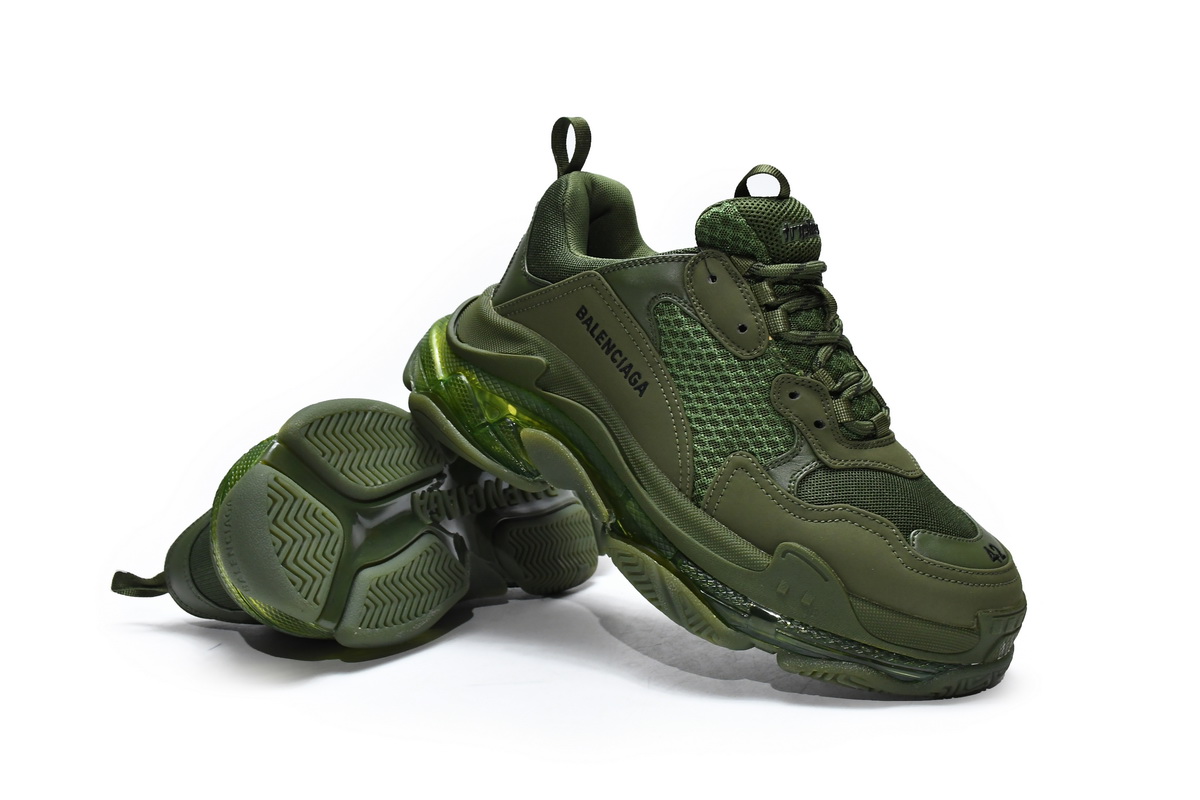Ba***ci*ga Triple S Pitch Green  541624 W2GA1 2325