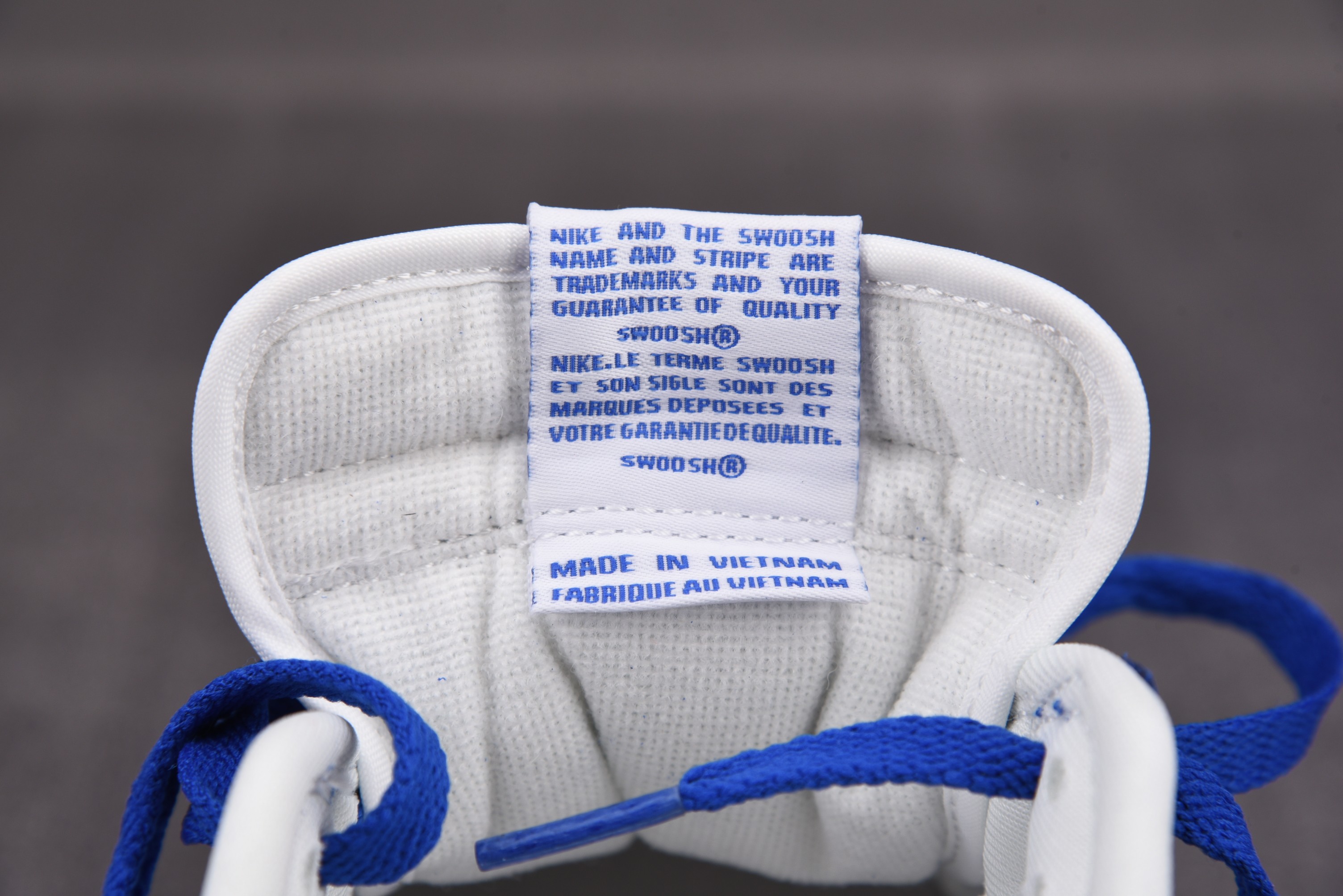 M Batch  Nike Dunk Low SP Low SP “Kentucky”  CU1726-100