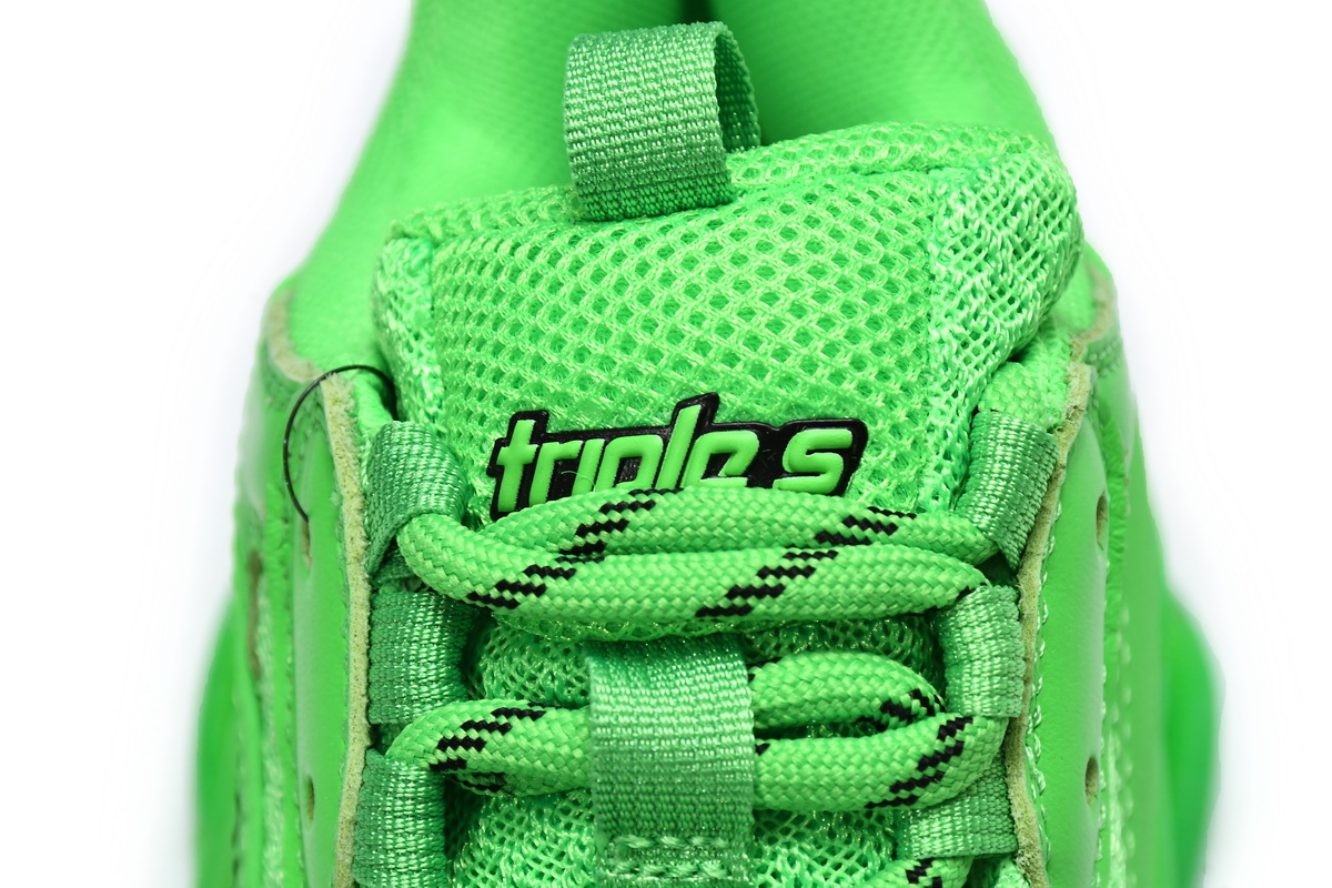 Ba***ci*ga Triple S Fluorescent Green  541624 W09OL 3801