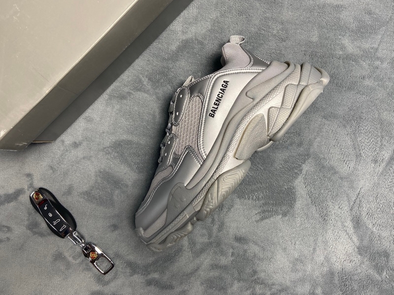 Balenciaga Triple S Light Gray Silver   536737 W2FS2 8100