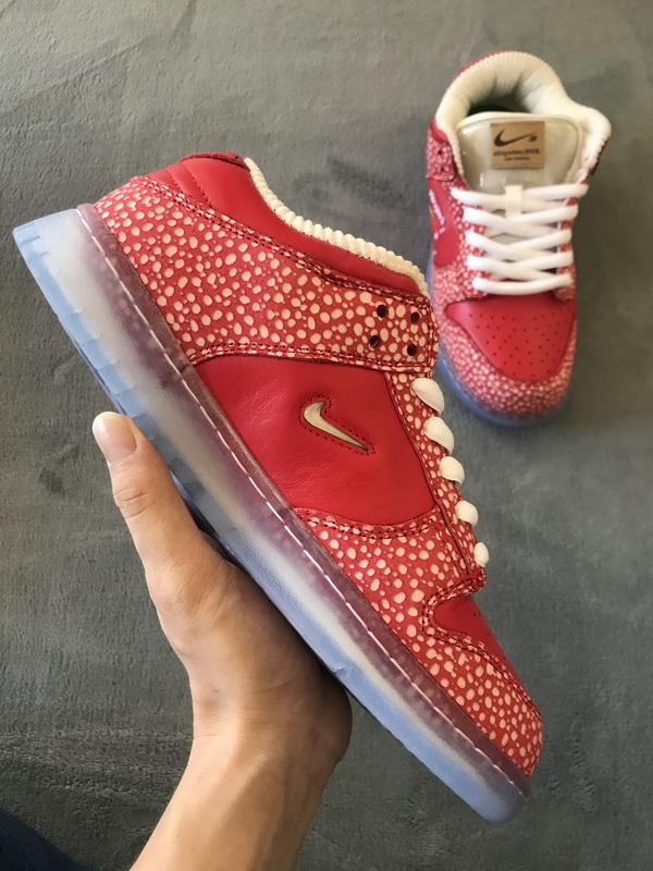 Stingwater x Nike SB Dunk Low OG QS Magic Mushroom   DH7650-600