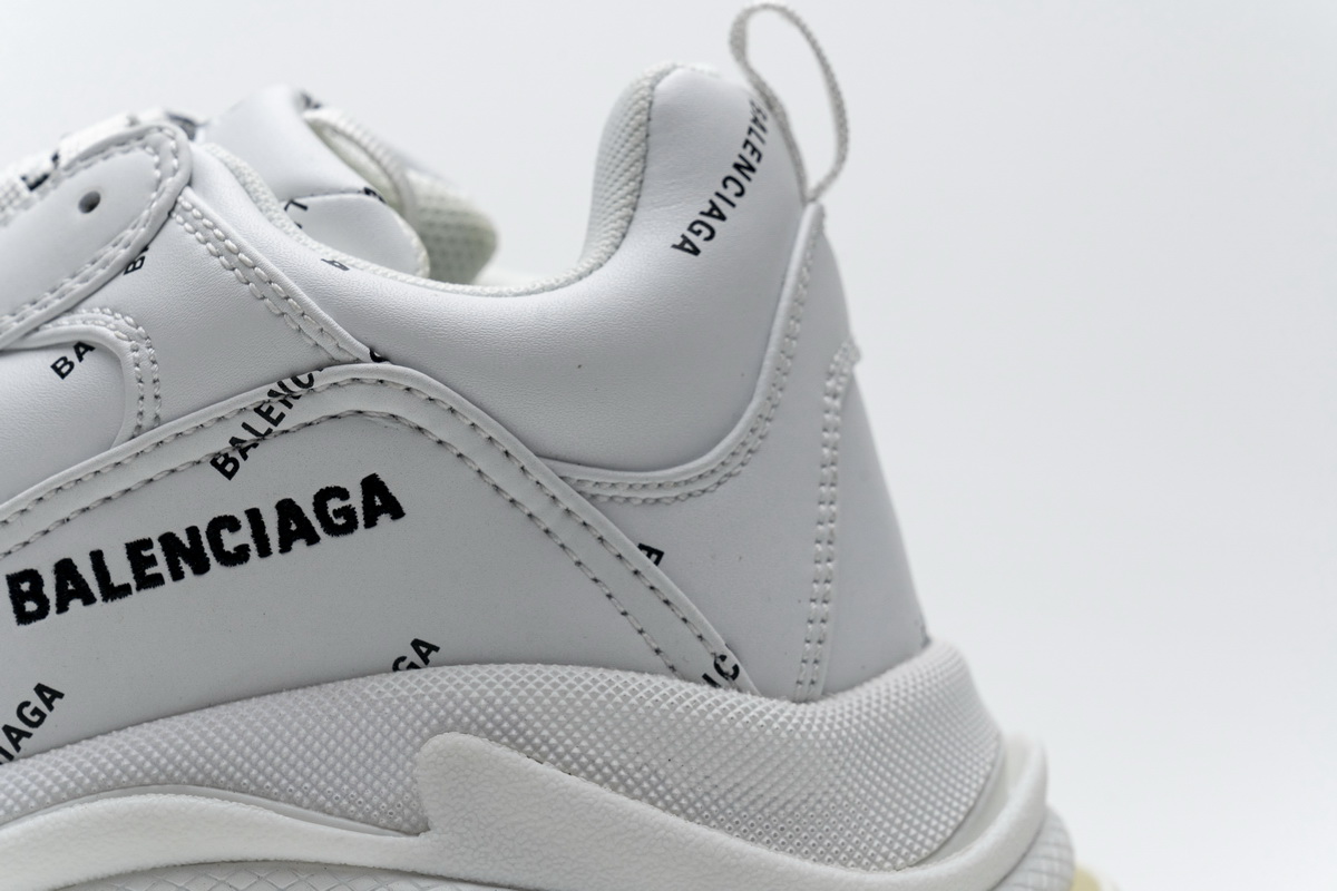 Ba***ci*ga Triple S White  524039 W06E2 2021