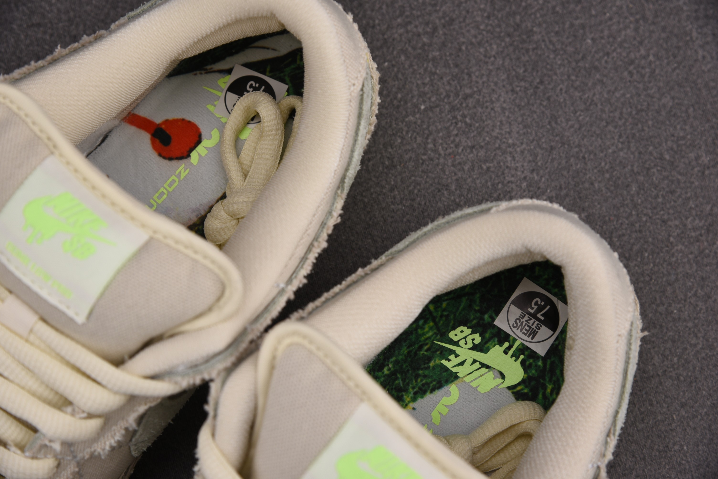 M Batch  SB Dunk Low “Mummy” DM0774-11