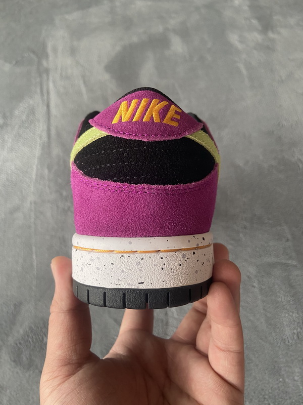 Nike SB Dunk Low ACG Terra Red Plum  BQ6817-501