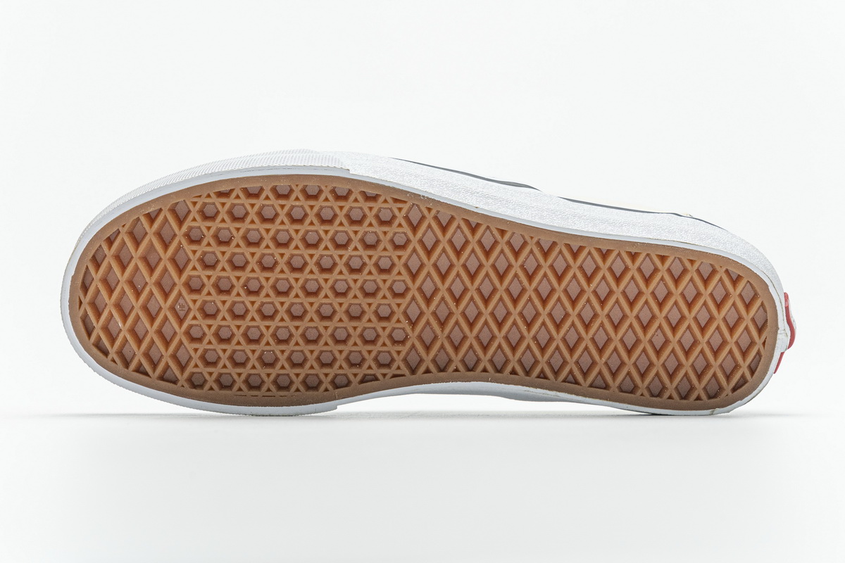 Vans OG Classic Slip-On B  VN000EYEBWW