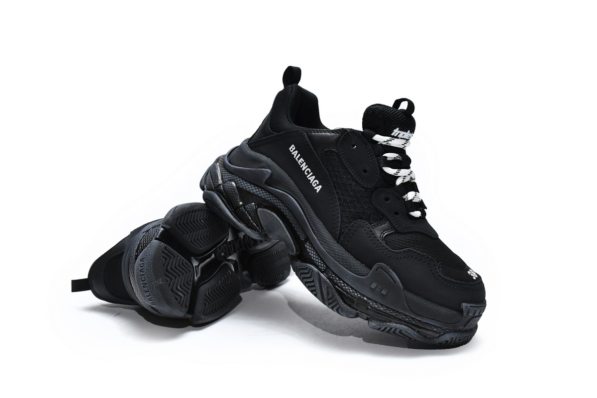 Ba***ci*ga Triple S Black  541624 W09O1 1000