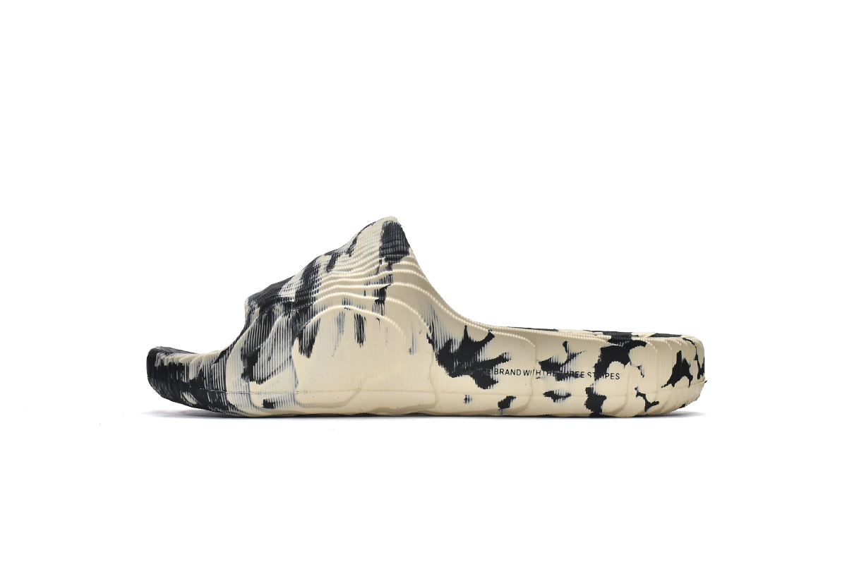 adidas originals Adilette 22 Slides Carbon   GX6947