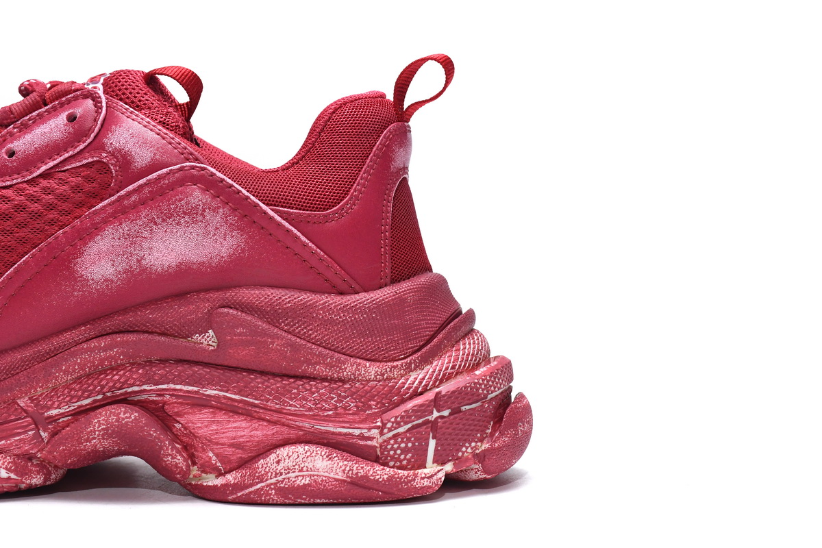 Ba***ci*ga Triple S Red  524039 W3CN3 6000