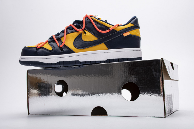 OFF WHITEx Nike Dunk SB Low White Michigan  CT0856-700