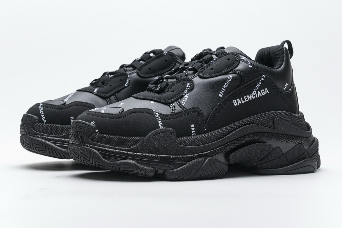 Ba***ci*ga Triple S Black  524039 W06E2 2020