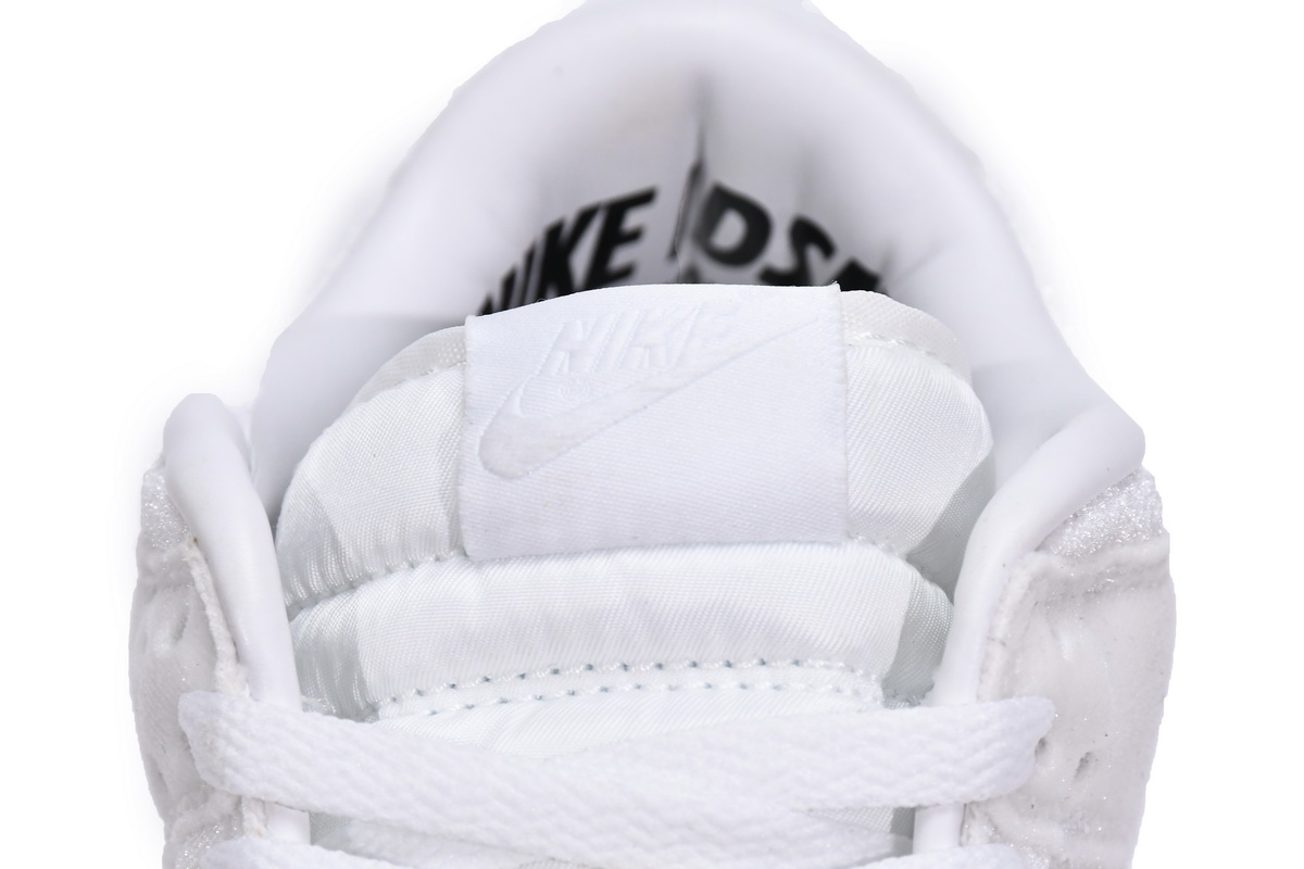 Dover Street Market x Nike Dunk Low Triple White   DH2686-100