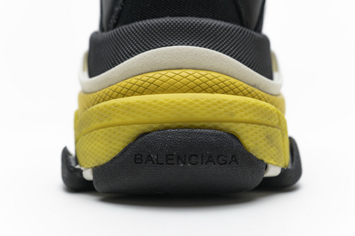 Ba***ci*ga Triple S Black Yellow  483513 W06E1 1078
