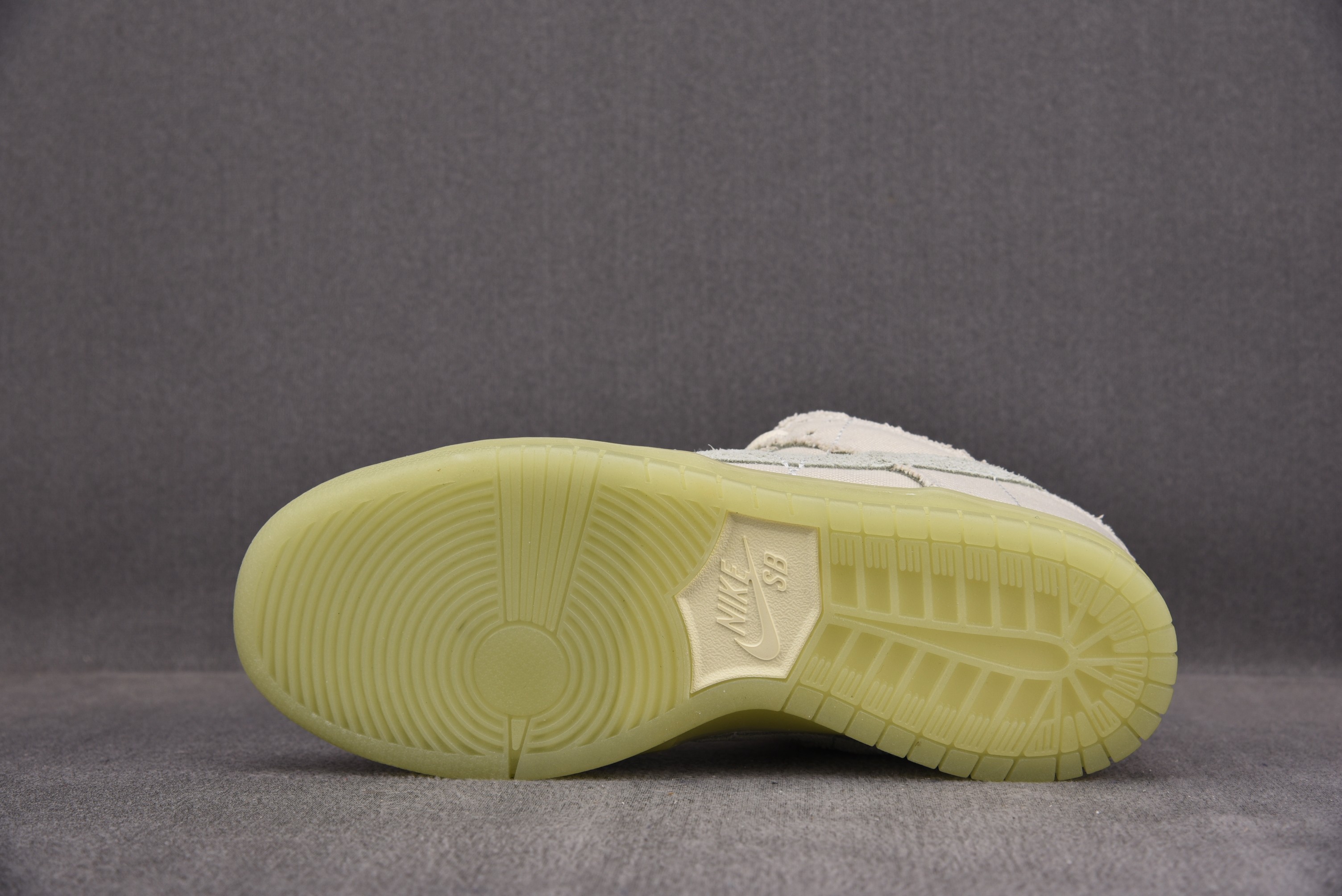 M Batch  SB Dunk Low “Mummy” DM0774-11