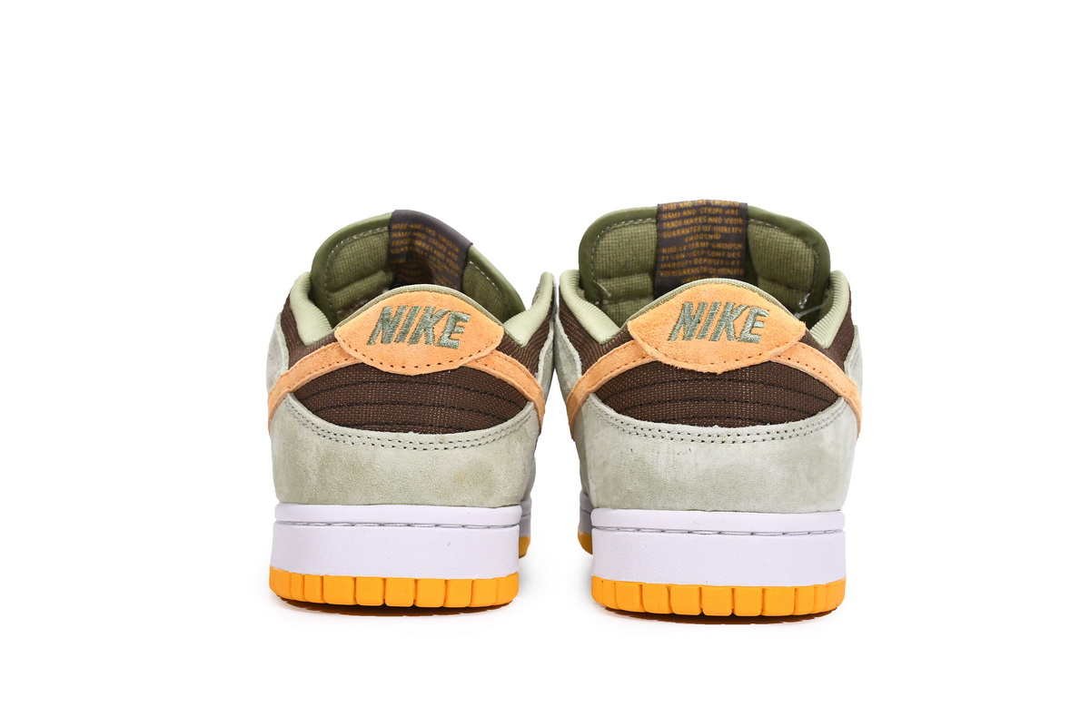 Nike Dunk Low SE Dusty Olive  DH5360-300