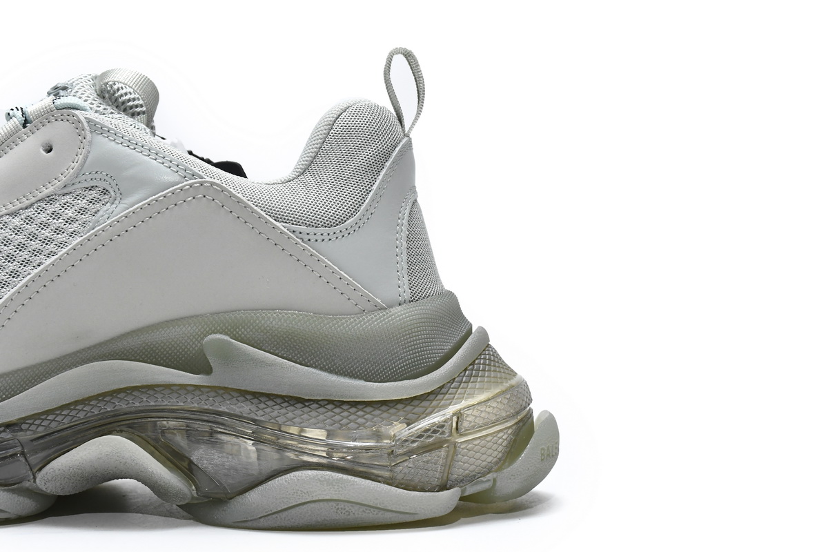 Ba***ci*ga Triple S Grey  541624 W09O1 1705