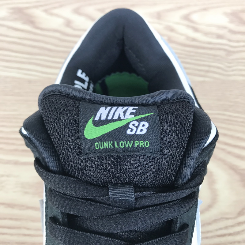 Staple x Nike SB Dunk Low “Panda Pigeon”   BV1310-013