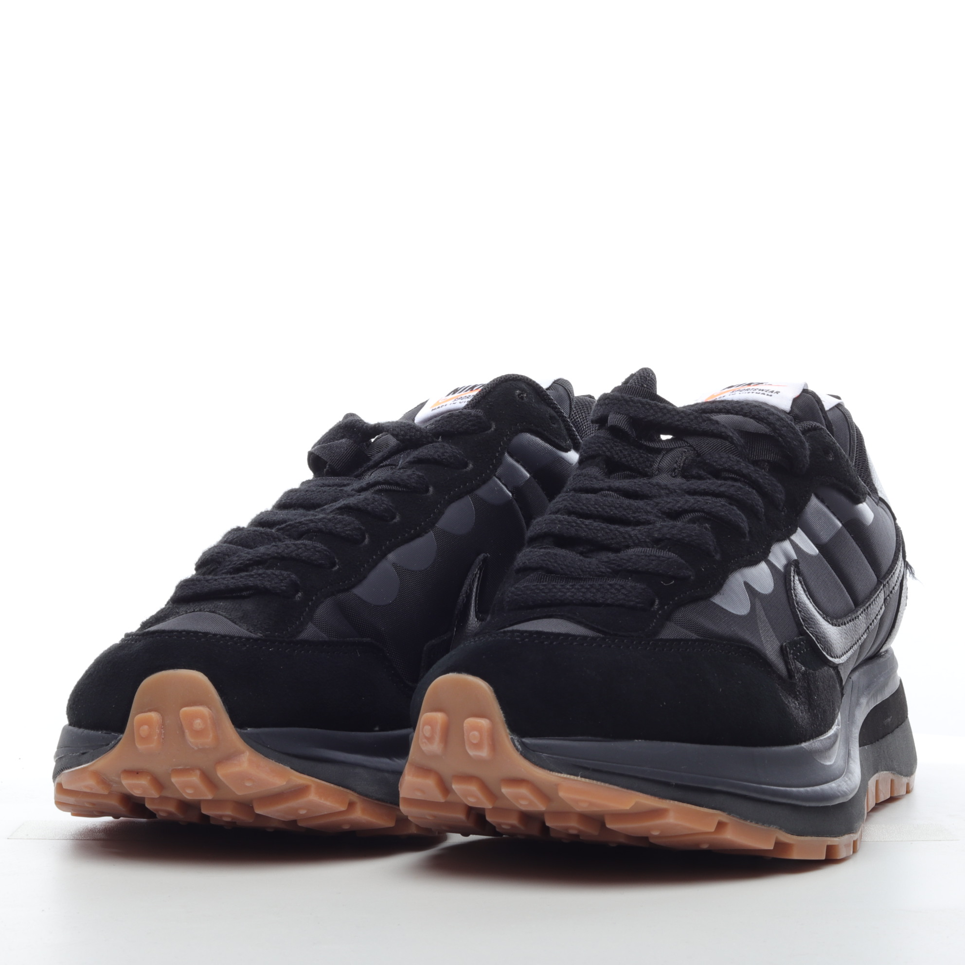Sacai x Nike VaporWaffle Black and Gum   DD1875-001