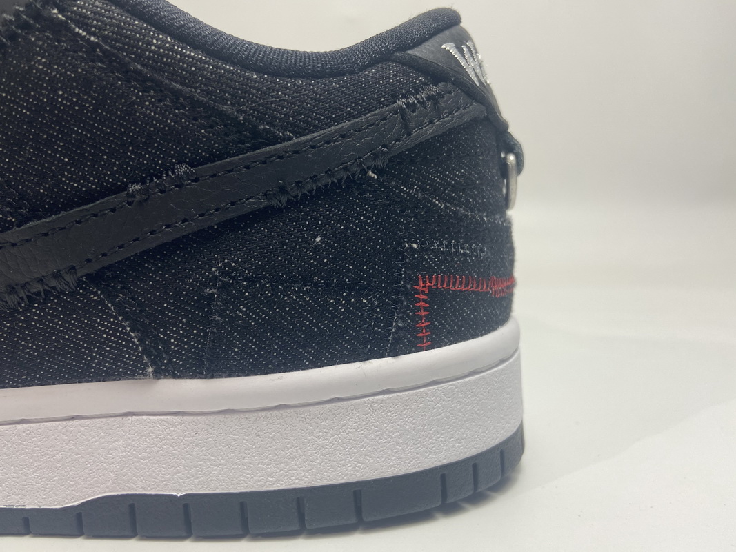 Verdy X Nike SB Dunk Low Pro QS Wasted Youth  DD8386-001