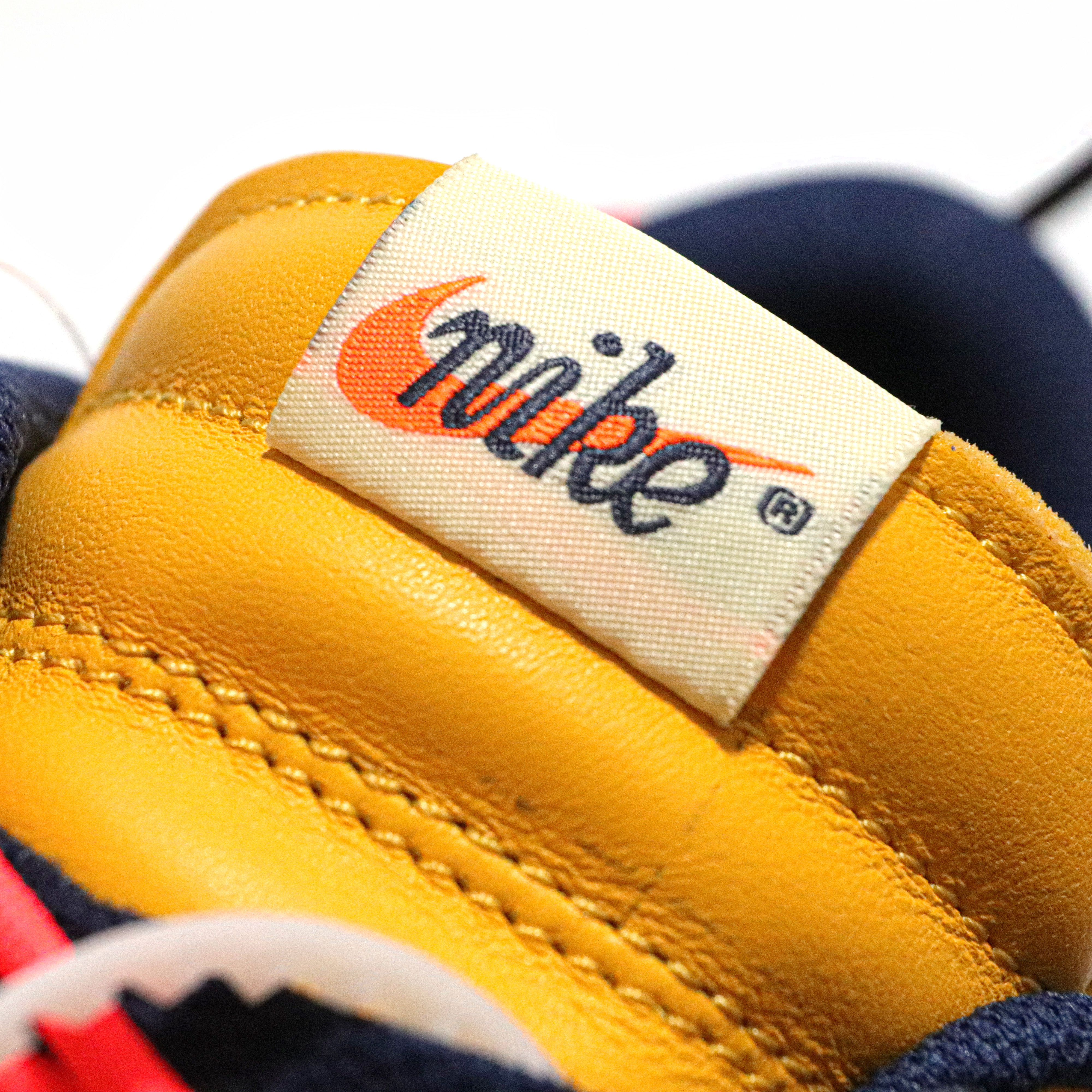 M Batch OFF-WHITE x Nike Dunk low CT085-700