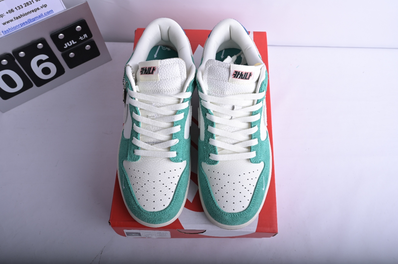 Kasina x Nike Dunk Low  Neptune Green  CZ6501-101