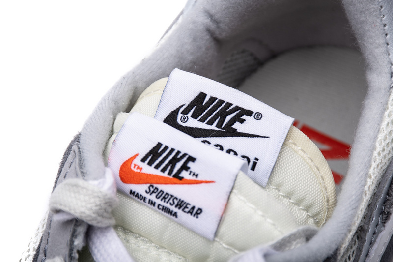 Sacai x Nike LDWaffle Grey BV0073-100