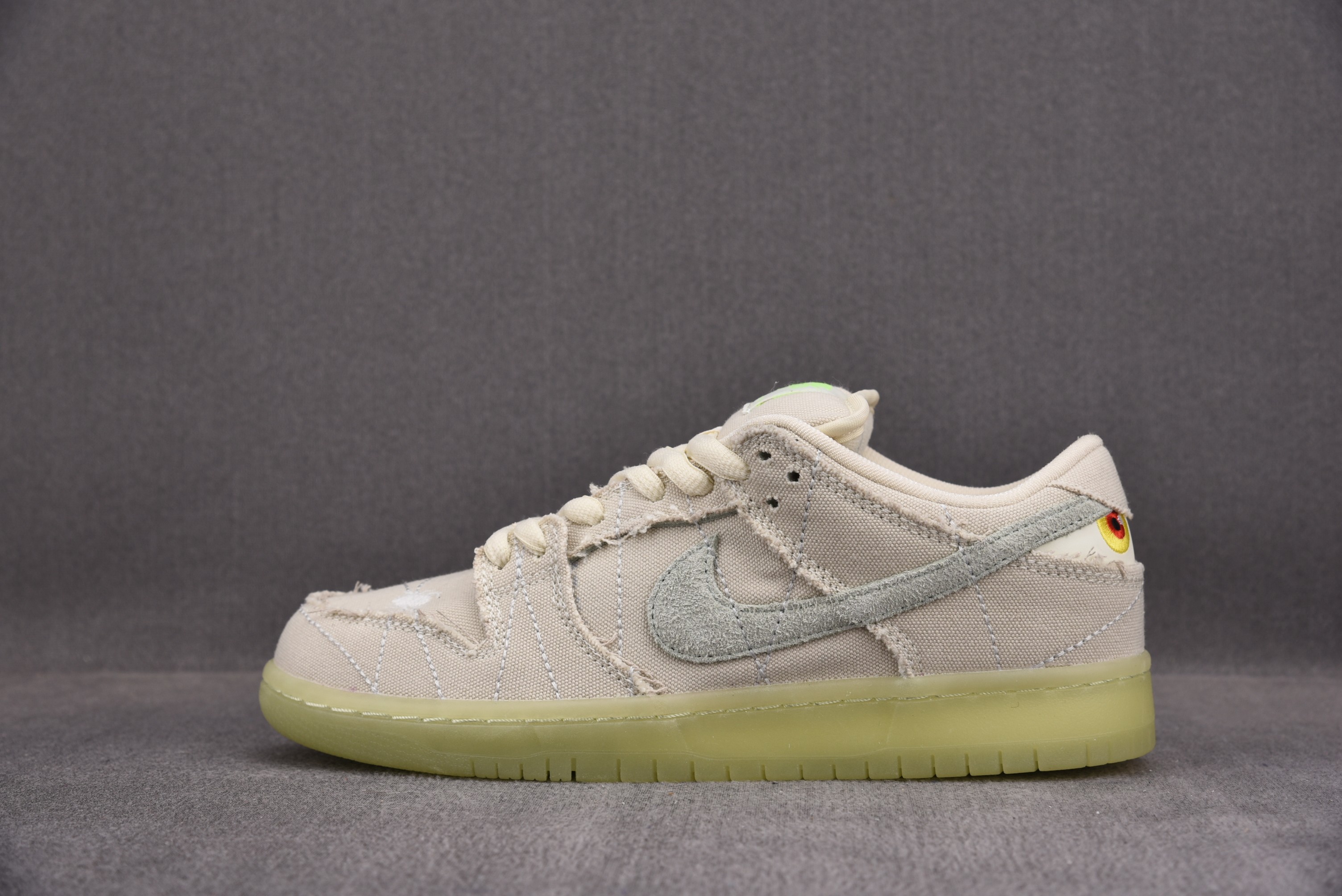 M Batch  SB Dunk Low “Mummy” DM0774-11