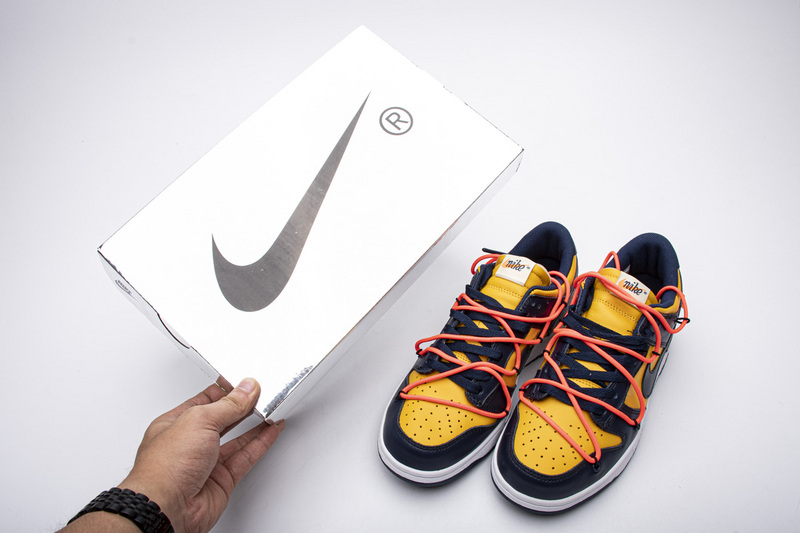OFF WHITEx Nike Dunk SB Low White Michigan  CT0856-700