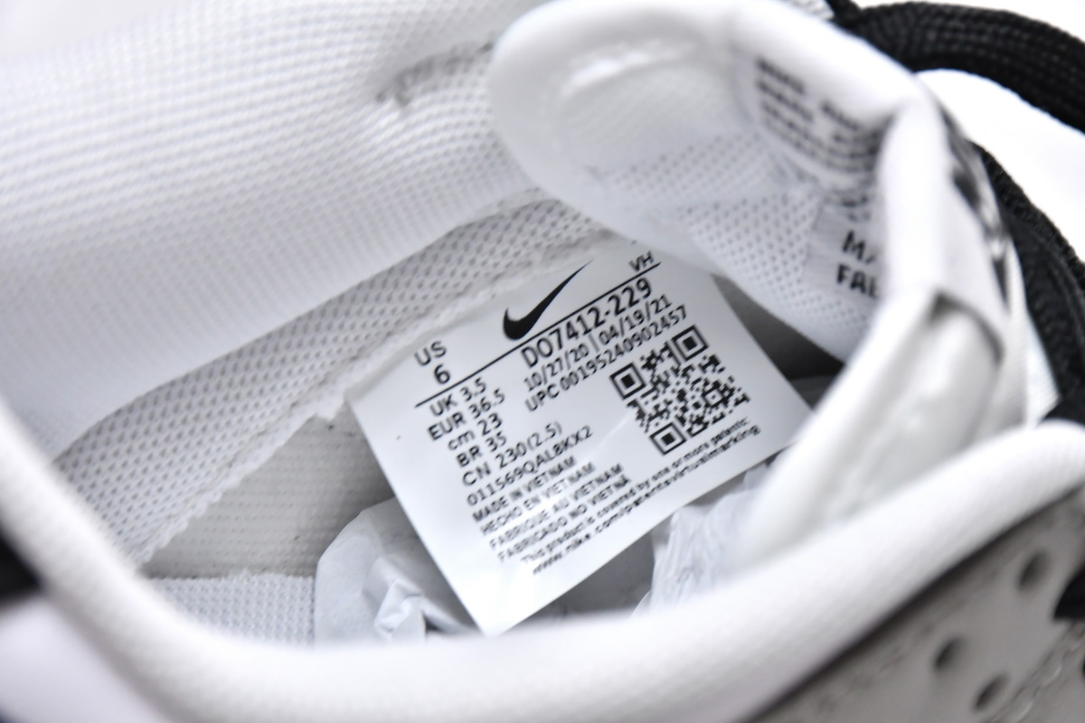 Nike Dunk Low Light Smoke Grey   DO7412-229