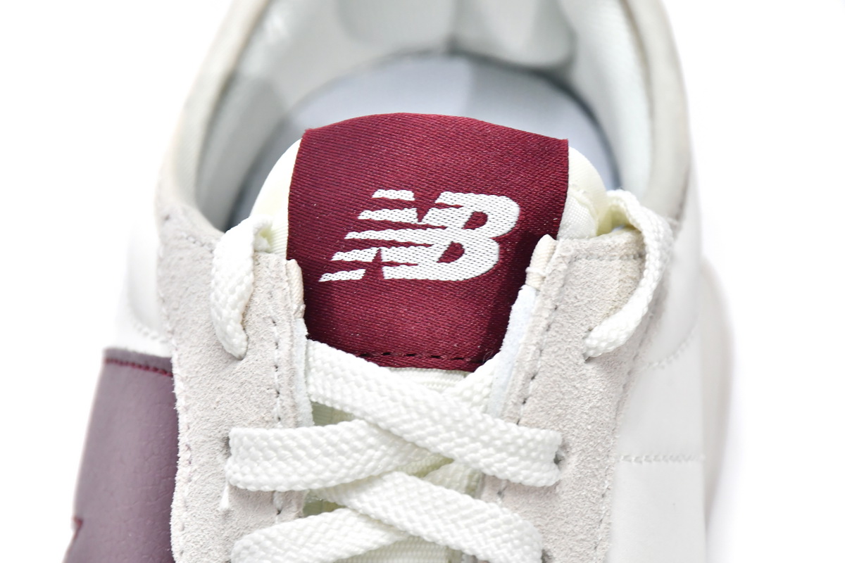 N*w B*lance 327 White Dark Red  WS327KA