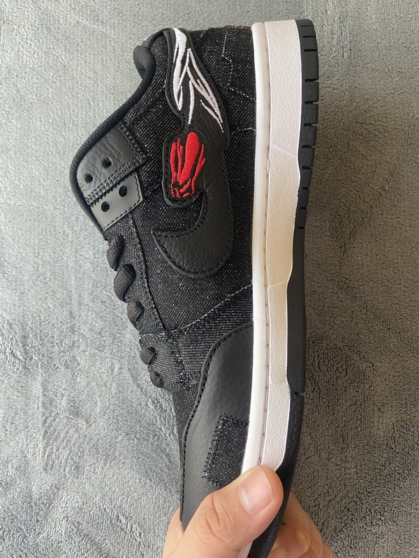 Verdy X Nike SB Dunk Low Pro QS Wasted Youth  DD8386-001