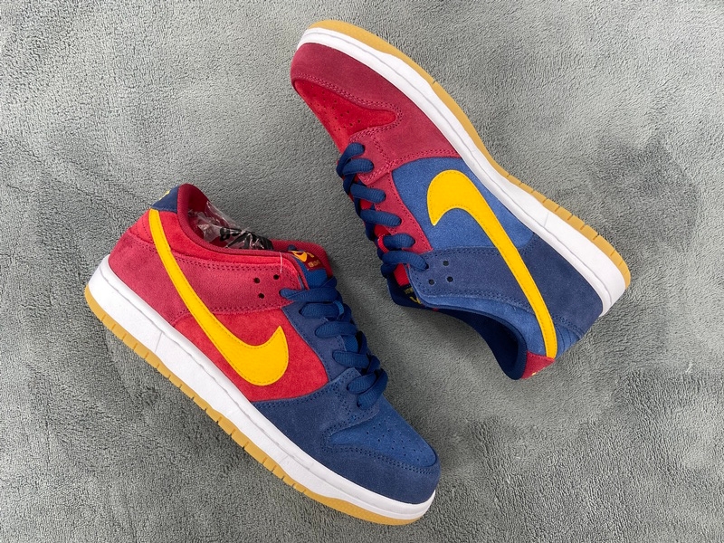 Nike SB Dunk Low Barcelona   DJ0606-400