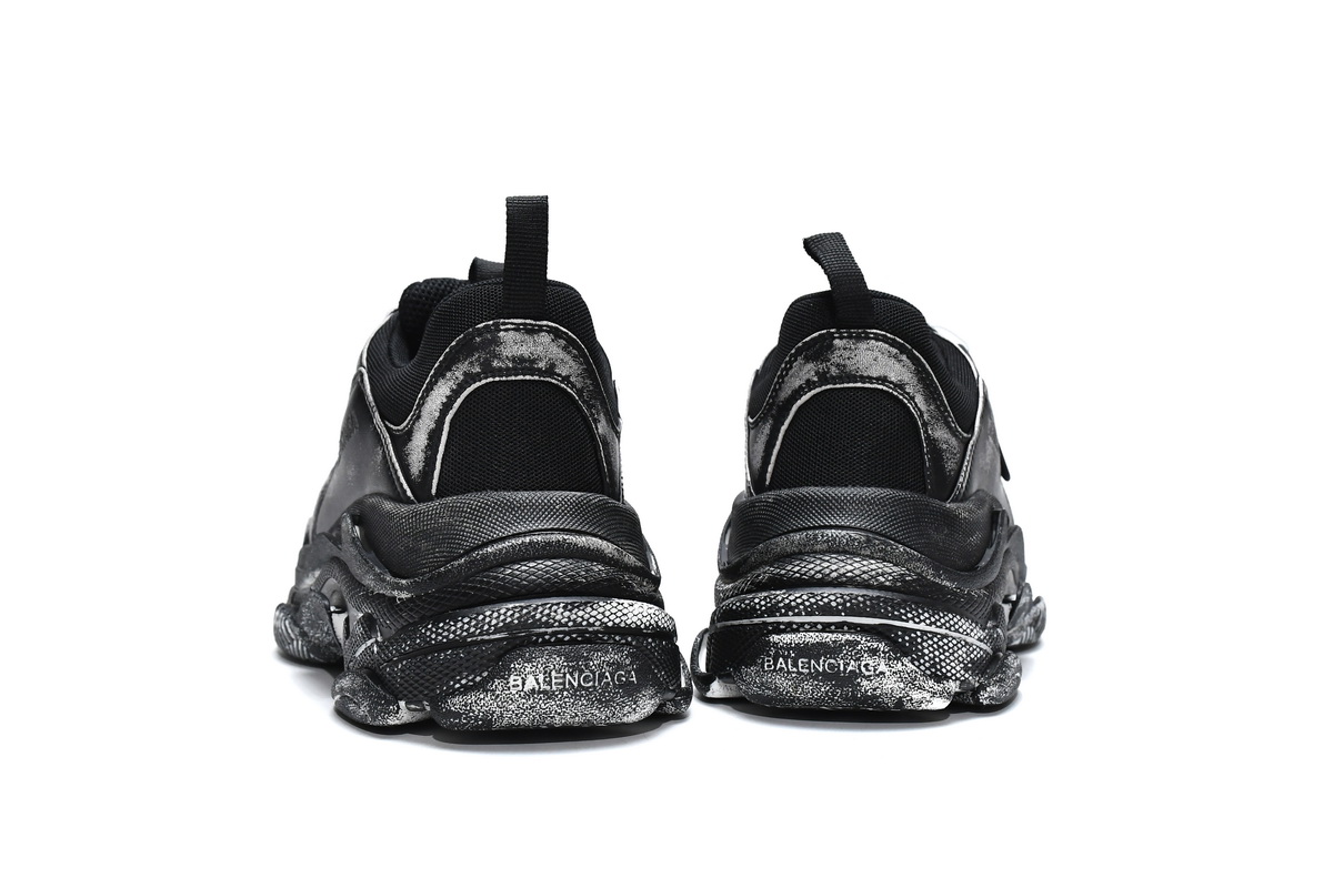 Ba***ci*ga Triple S Black   524039 WN3 1000