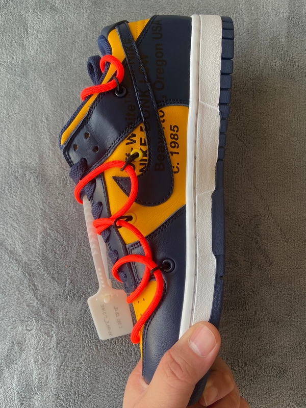 OFF WHITE X Nike Dunk SB Low White Michigan   CT0856-700