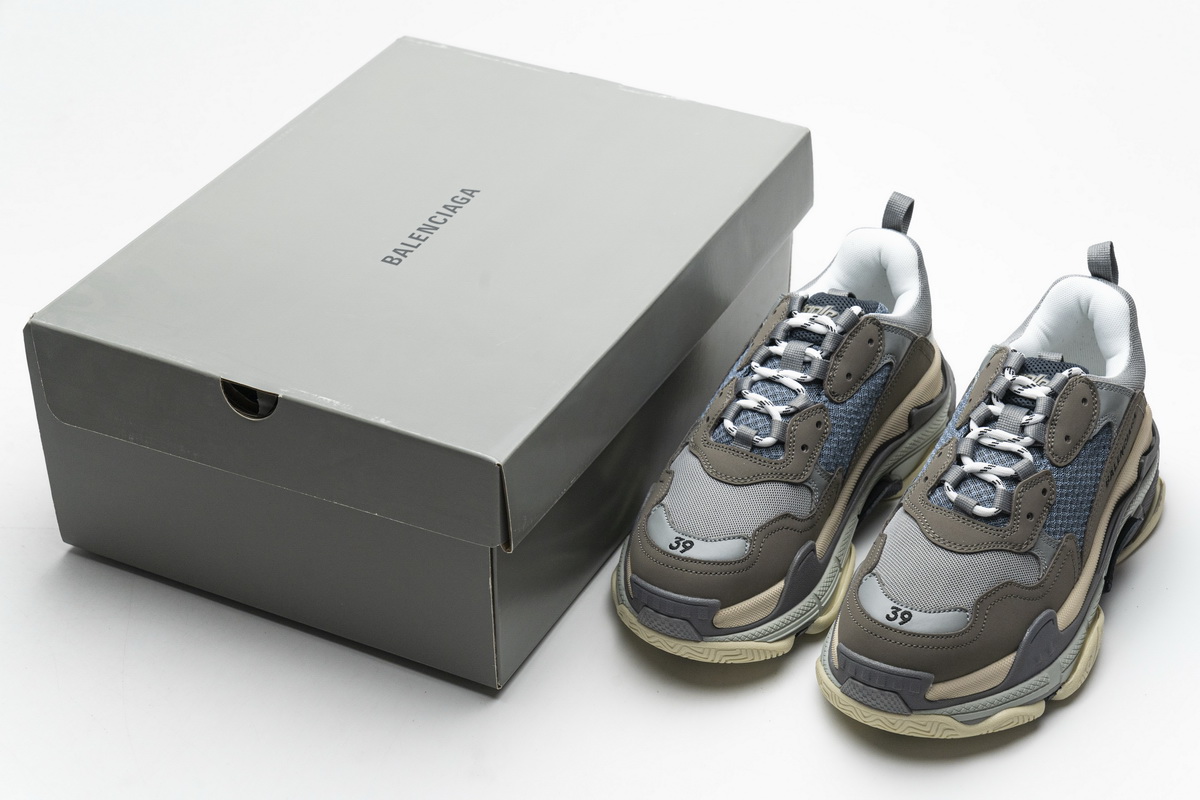 Ba***ci*ga Triple S Grey  483513 W06E1 1259