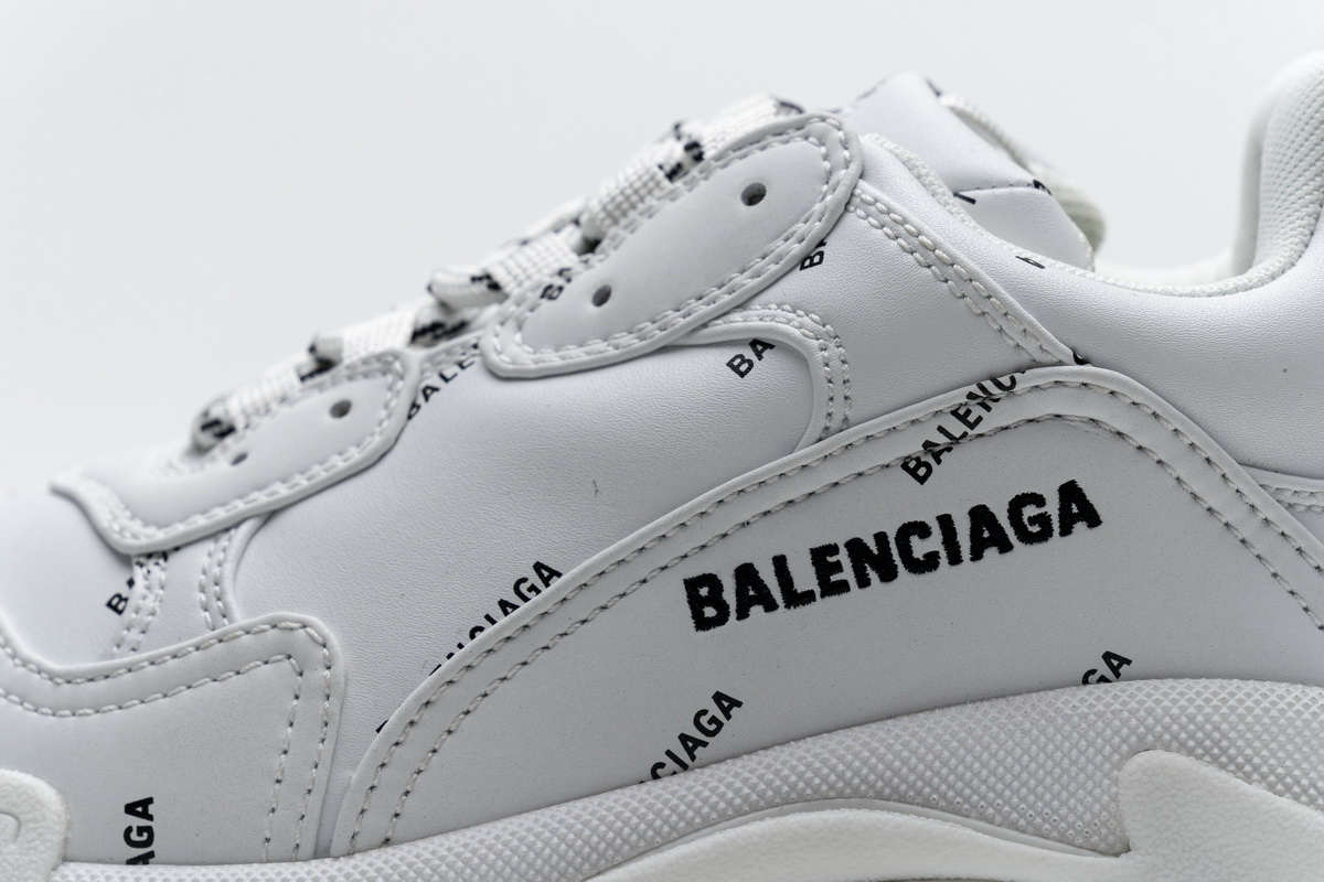 Ba***ci*ga Triple S White  524039 W06E2 2021