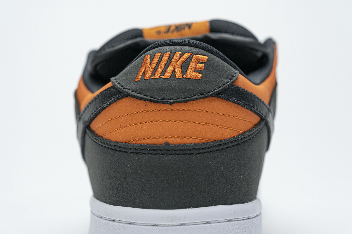 Nike SB Dunk Low Pro “Orange Flash”  304292-801